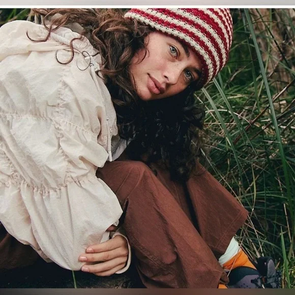 Free people Stripe It Up Cool Down Beanie. NWT. Mint chocolate - Picture 3 of 5